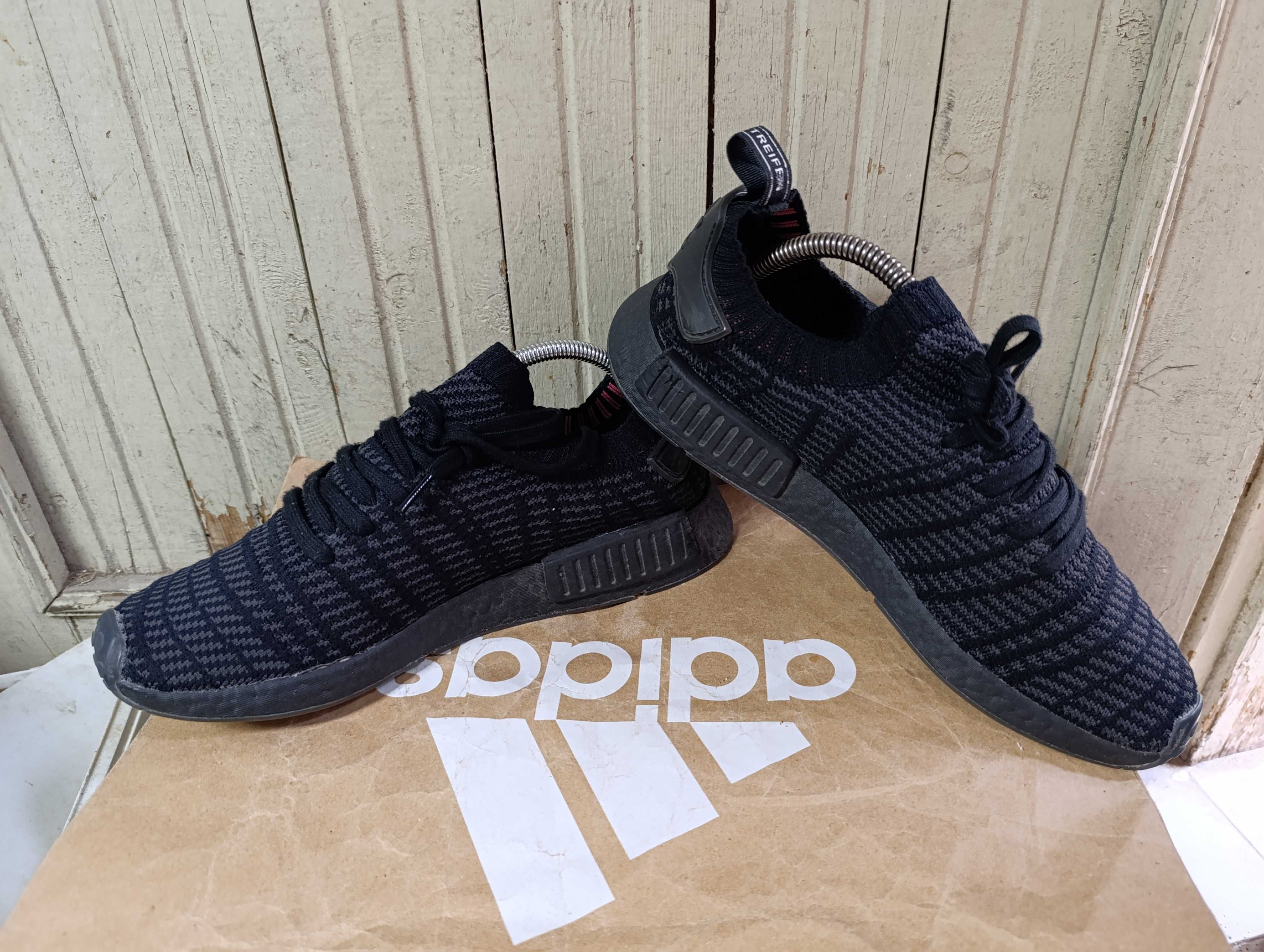 adidas NMD R1 STLT Primeknit Triple Black''оригинални маратонки 44 ном