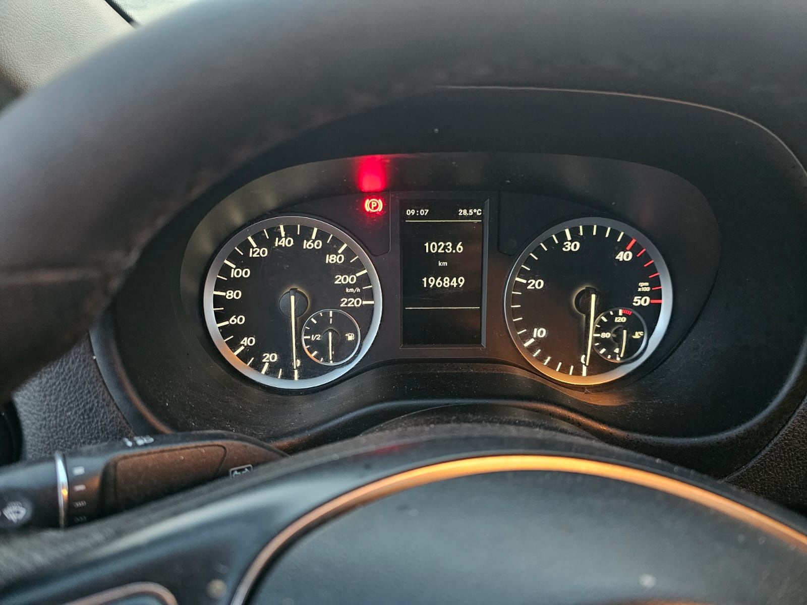 Vând Mercedes Vito 2018 diesel aer condiționat