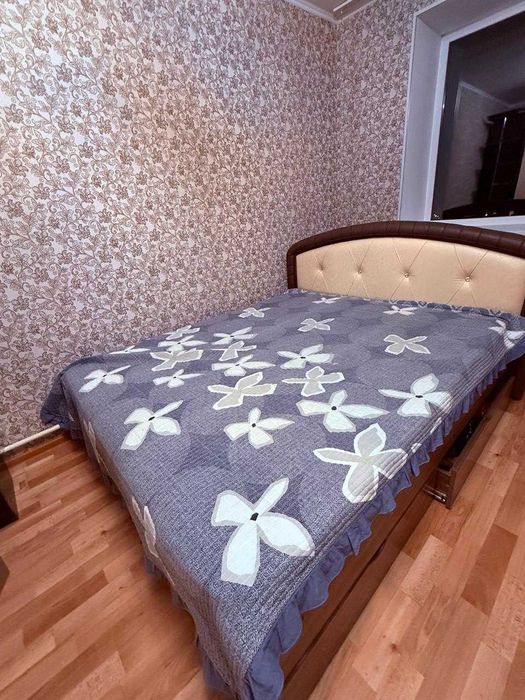 Продам двуспальную кровать в идеальном состоянии