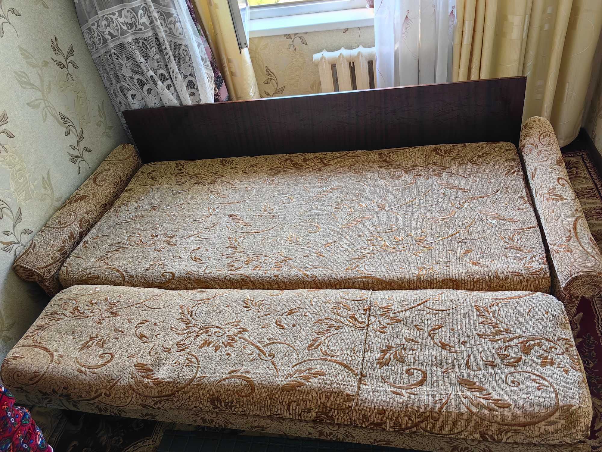 Б/У раскладной диван