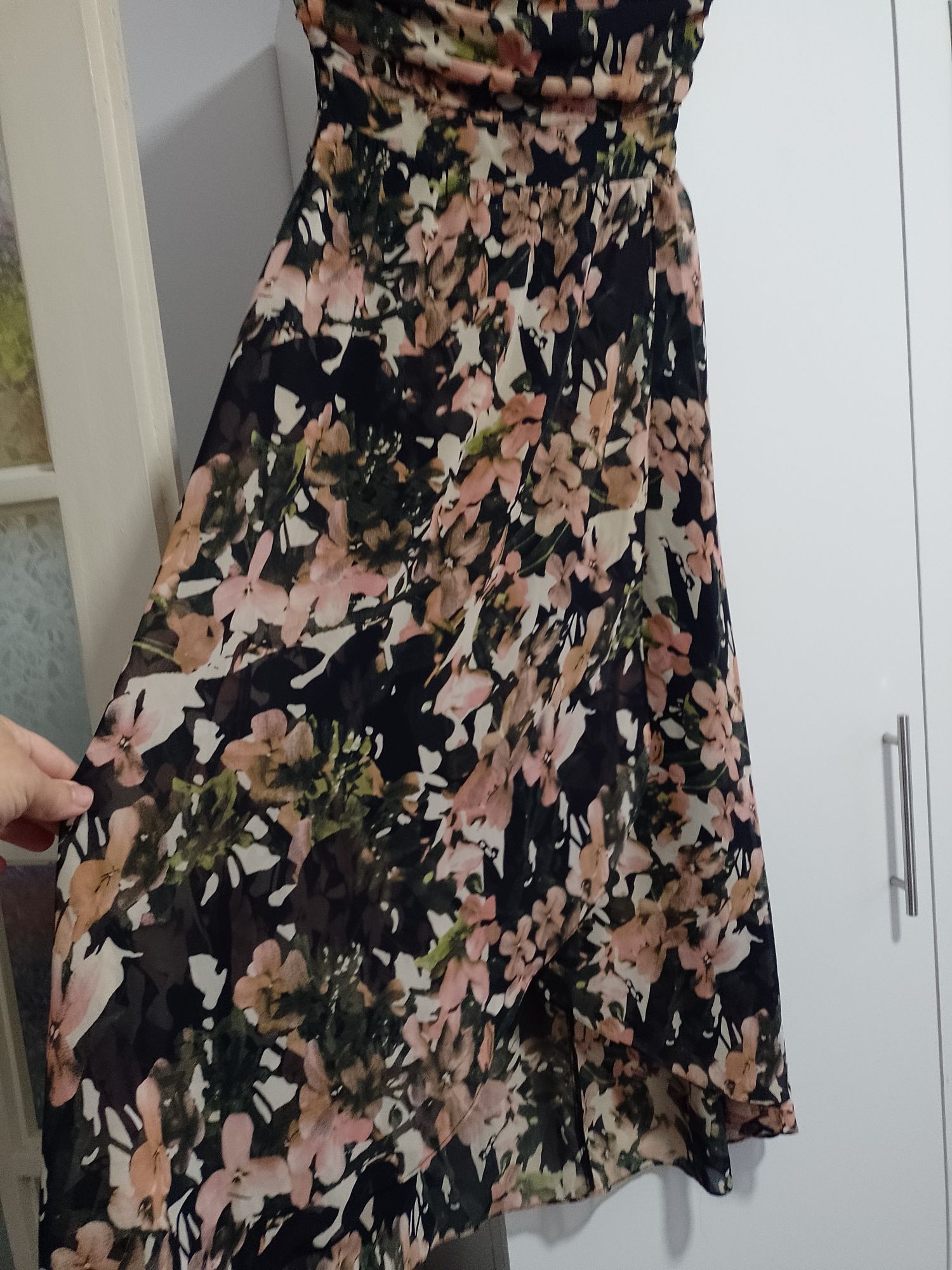 Rochie fără mâneci