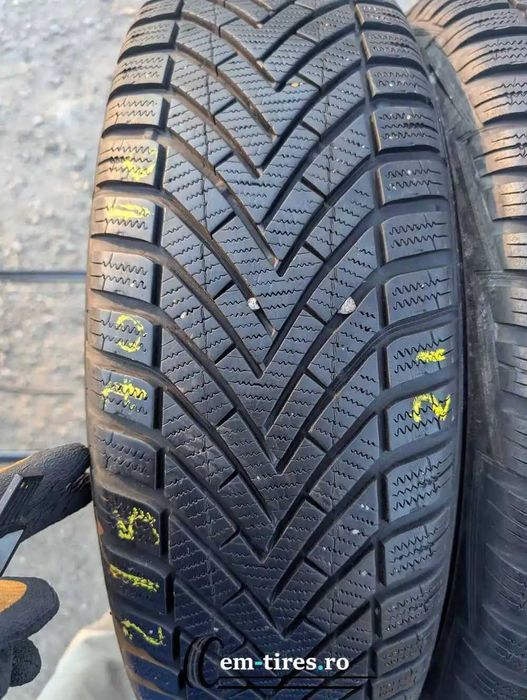 SET 2 Anvelope Iarna 215/70 R16 VREDESTEIN Wintrac 100H