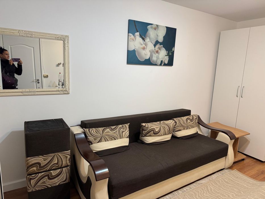 Inchiriez garsoniera