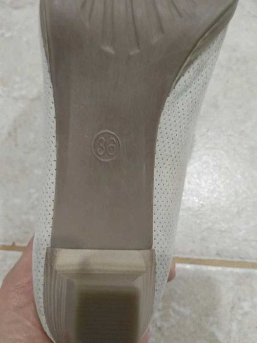 Pantofi damă eleganți