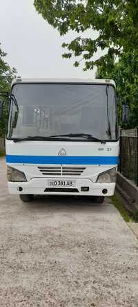 Продается исузи автобус Мр 37 2012 года