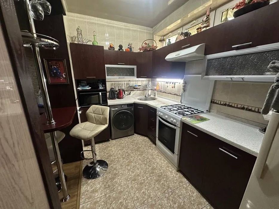 Продаётся квартира
: Мирзо-Улугбекский район,
Массив: Карасу-1