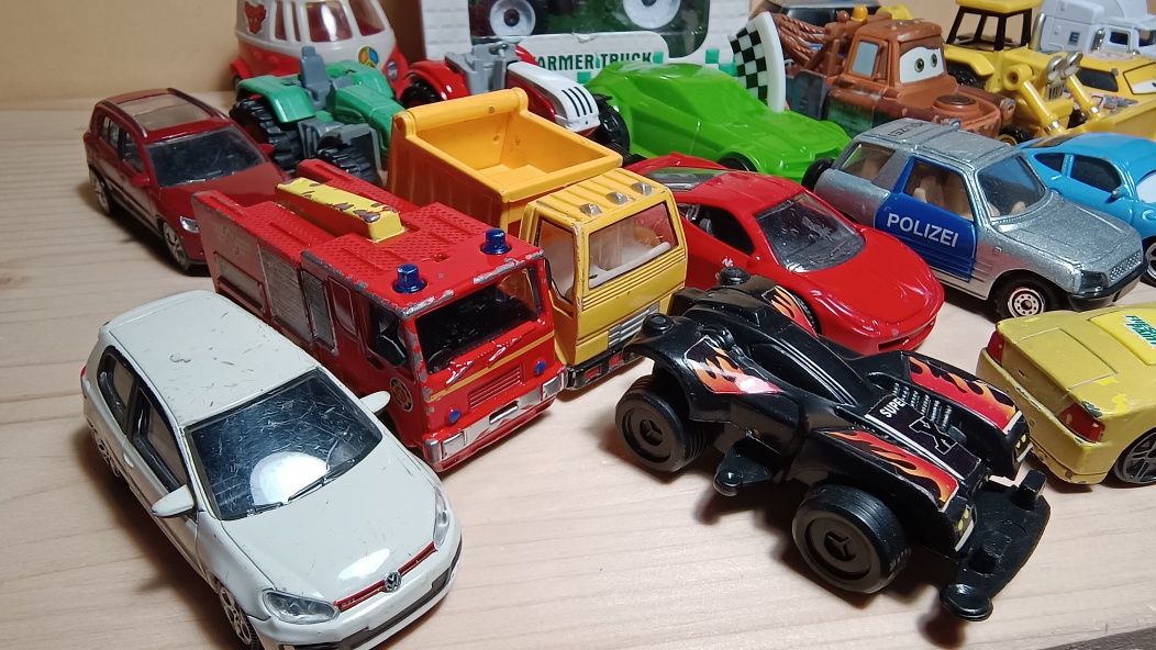 Lot mașinuțe jucării metal/plastic machete 60 lei