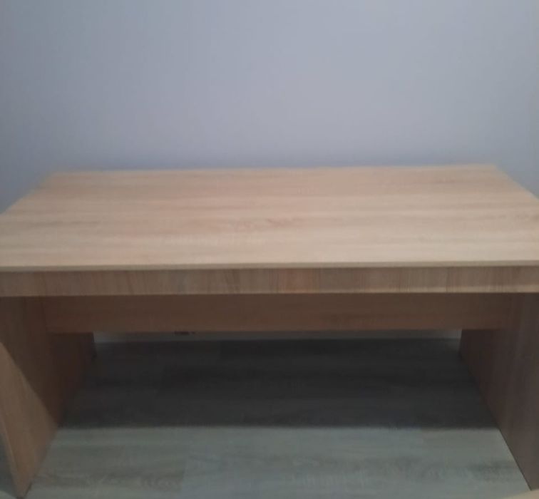 Кухонный стол и стулья