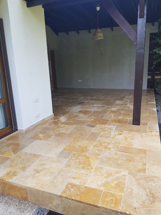 Montaj: marmură, granit, travertin