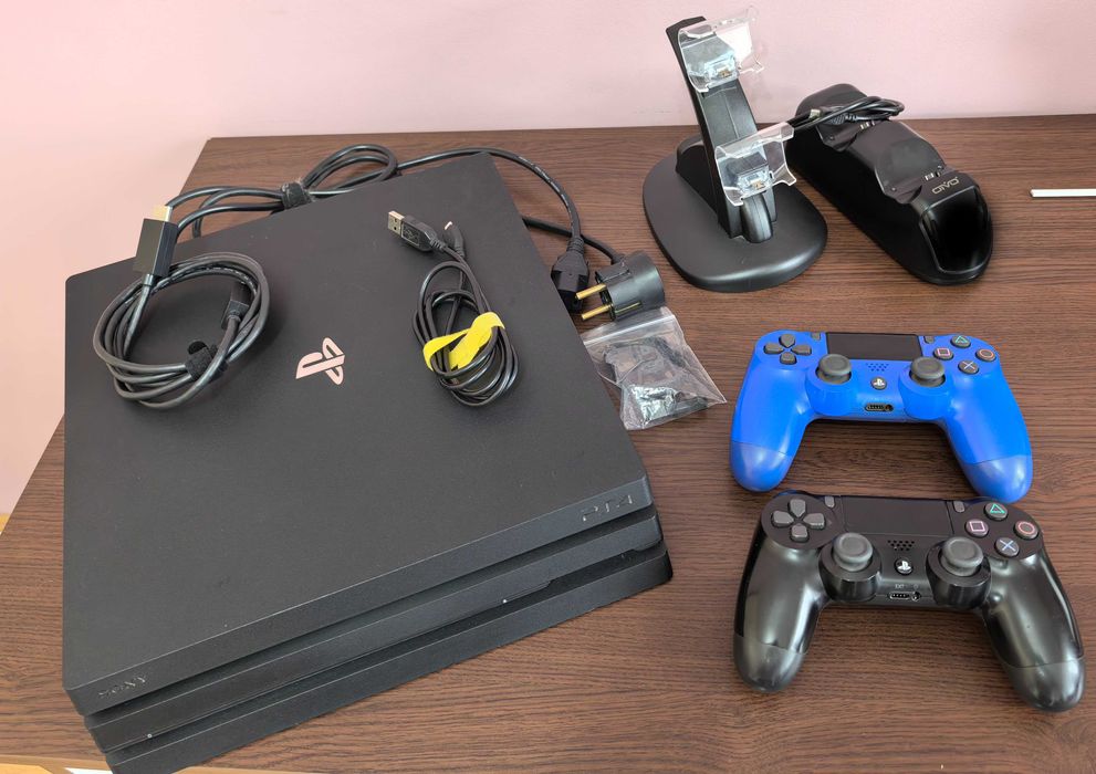 Playstation 4 Pro 1TB