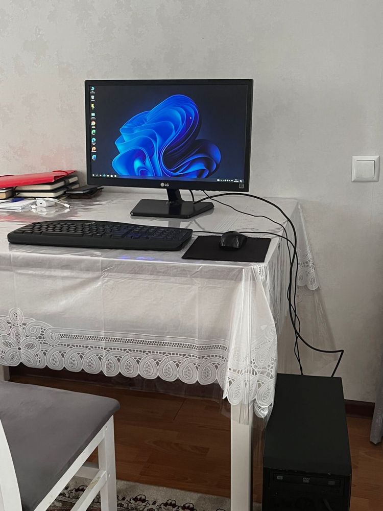 Компьютер Delux