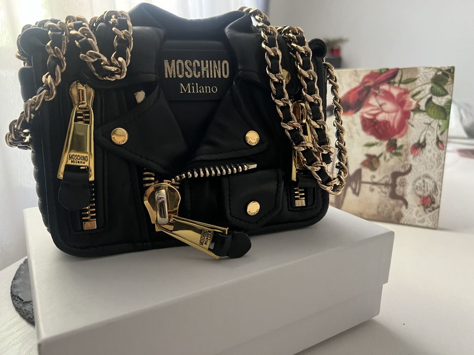 Geanta Moschino Cuture Milano, model Biker