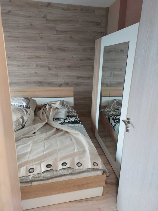 Тристаен имот в кв.Триъгълника