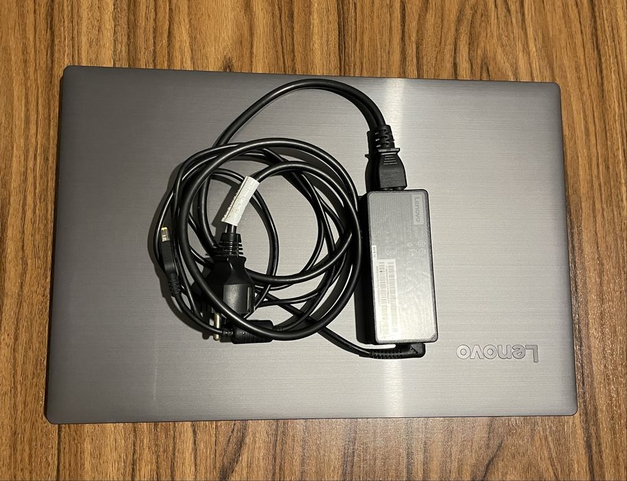 Laptop Lenovo V330-15IKB Windows 11