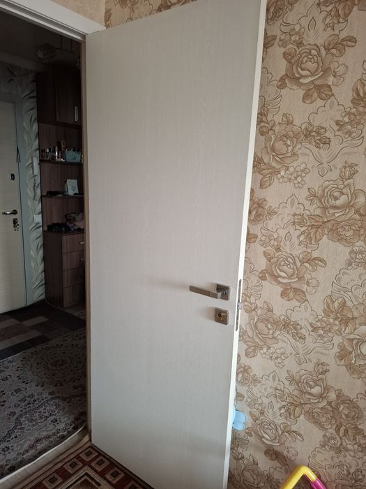 Срочно продам межкомнатные двери