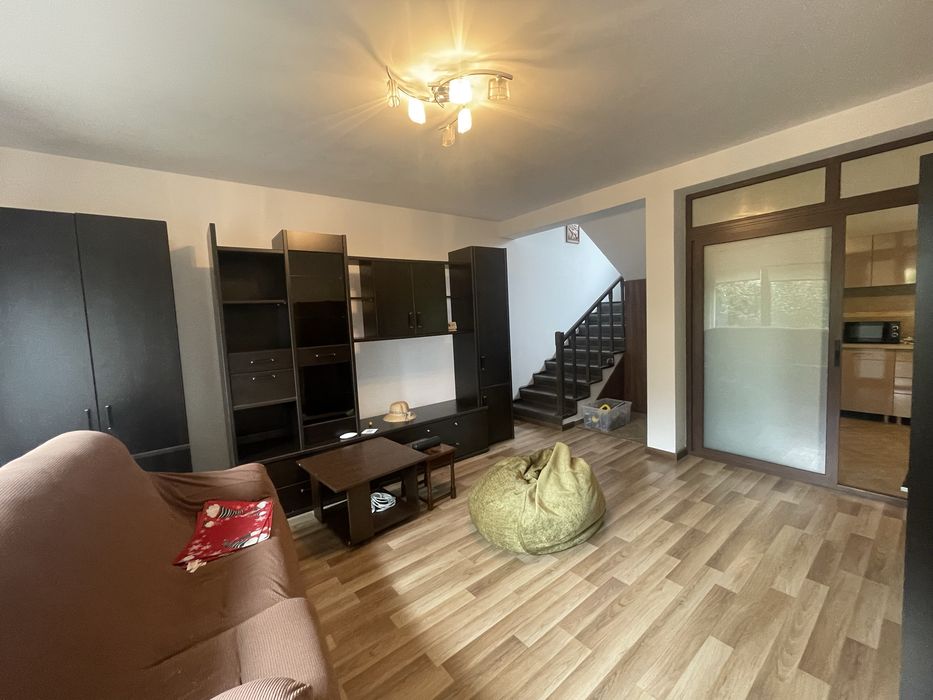 Casa de Tip duplex + Teren 200 mp in zona Cug-EXPO MOBILA !