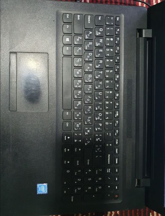 Lenovo 2018 plastik korpus