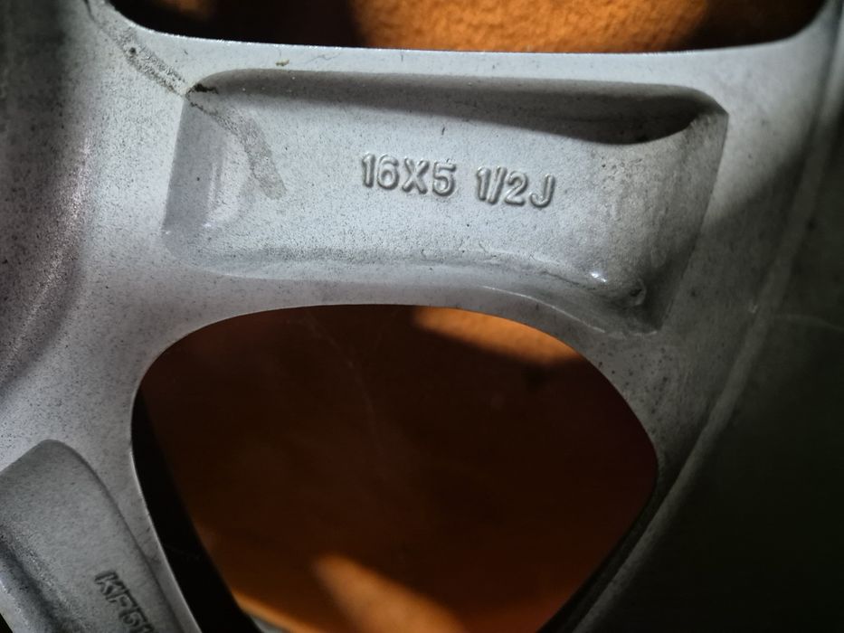 Jante originale r16 mazda 2 ,suzuki, kia,hyundai