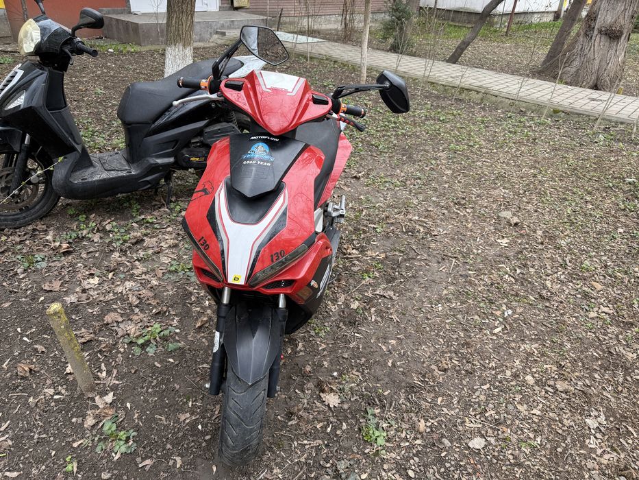 Scutere 49cc pentru Wolt,BOLT,GLOVO
