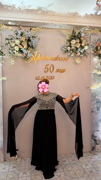Продам платье вечернее, надевали один раз
