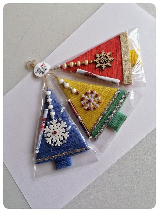 Коледни елхички с късметчета