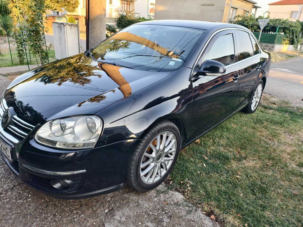 VW Jetta 2.0 tdi 136 PS Кожа