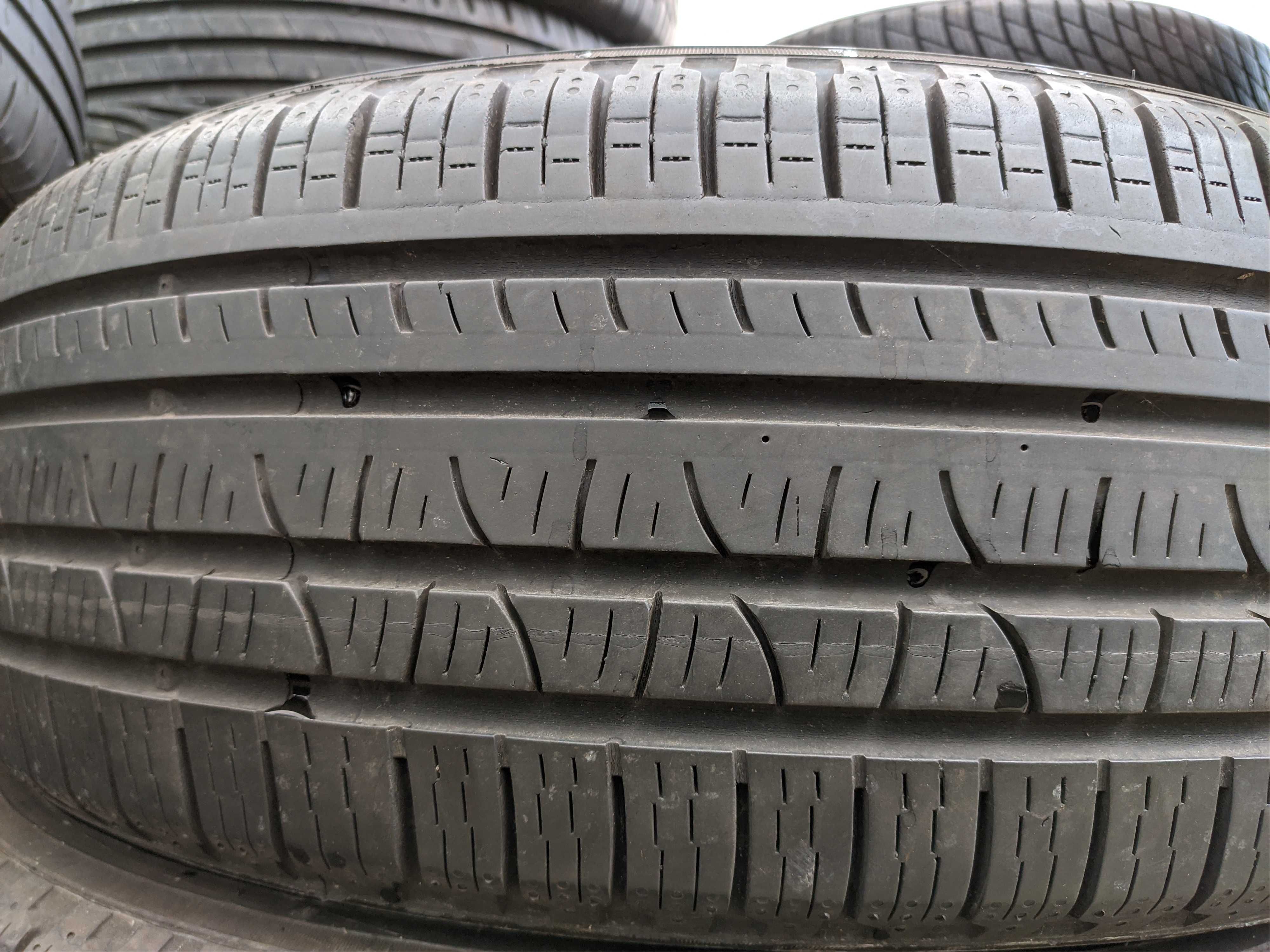 2бр Всесезонни гуми 215 65 17 - Pirelli