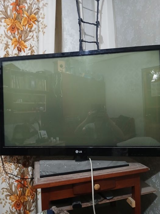 Продам телевизор Самсунг