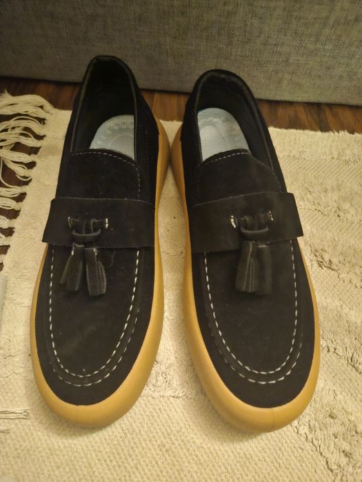 Чисто нови мъжки обувки