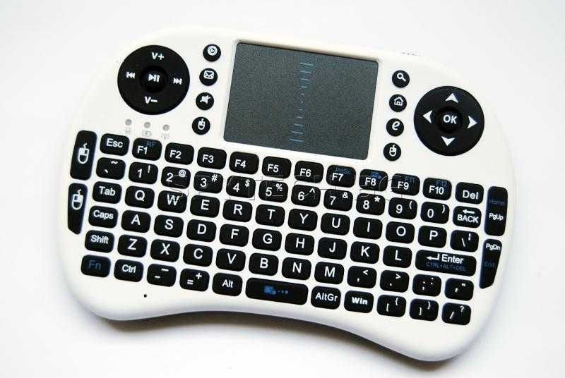 ХИТ ЦЕНА Мини безжична клавиатура с тъчпад и подсветка mini keyboard