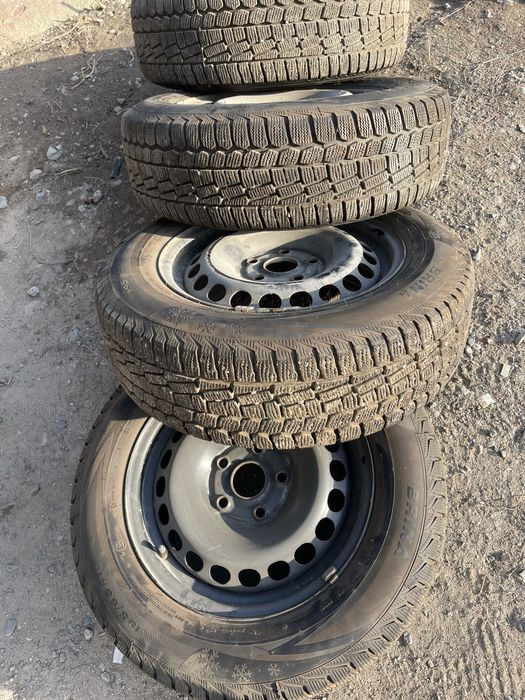 Зимие шины б/у как новая