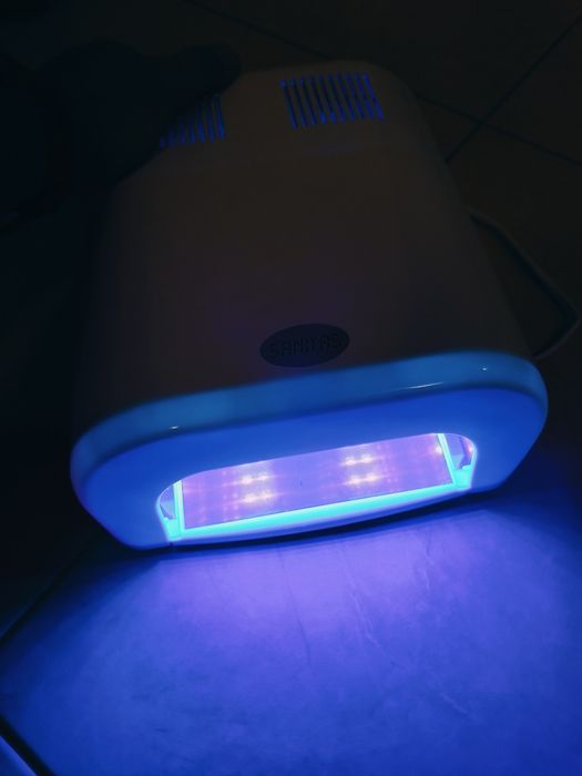 Lampa unghii Sanitas 4 x 9 w led