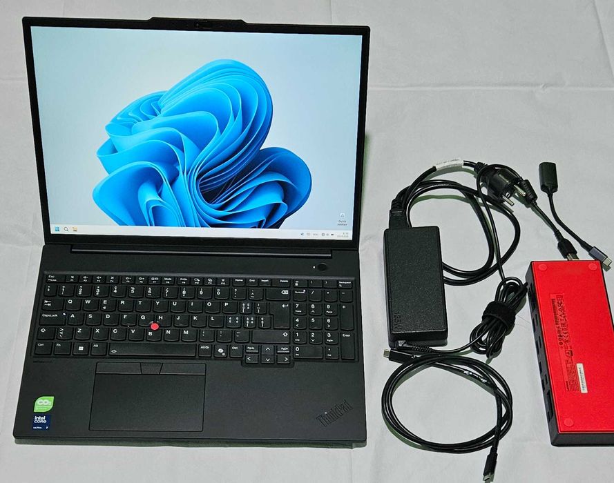 Lenovo ThinkPad P16s Gen 3, Ultra 7 155 H, 32 GB DDR5, 1 TB SSD