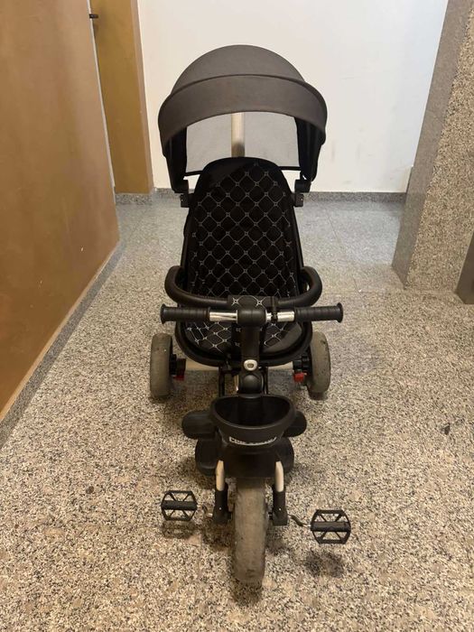 Детска триколка.