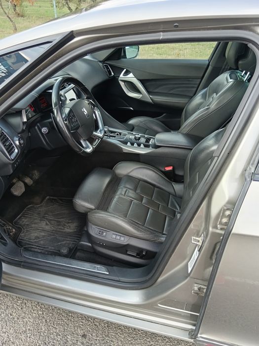 Vând Citroen DS5