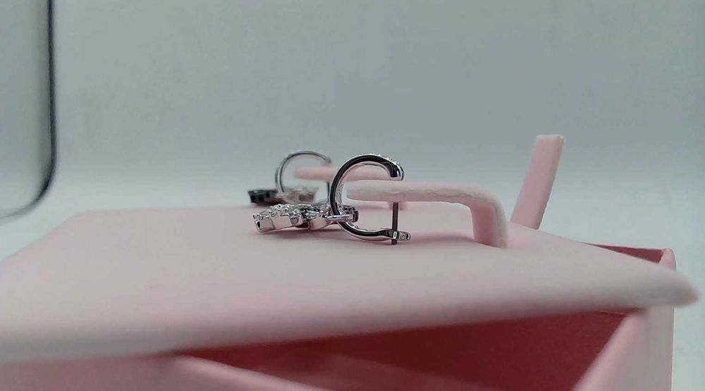 Cercei Swarovski Swan / Lebădă – noi, în cutie