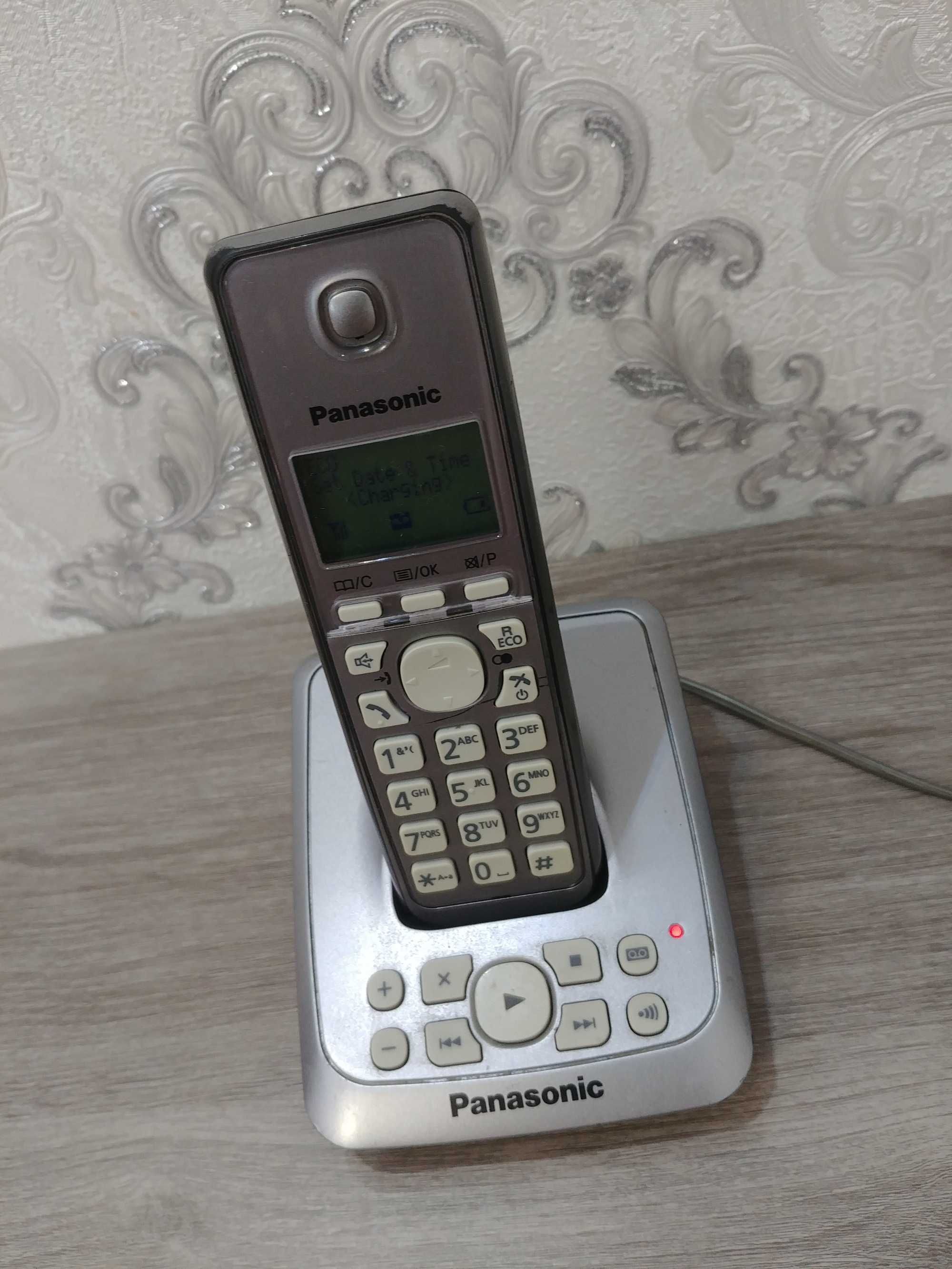 Радиотелефон Panasonic kx-tg2721
