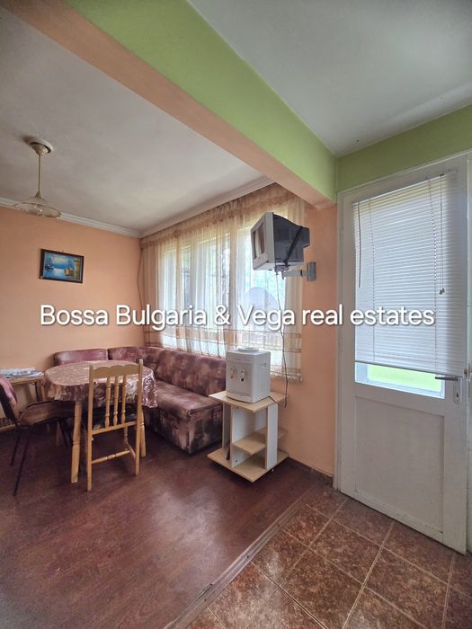 Продава се Четиристаен апартамент в Горна Оряховица - 94 кв.м за 1128 €/кв.м - Снимка #1