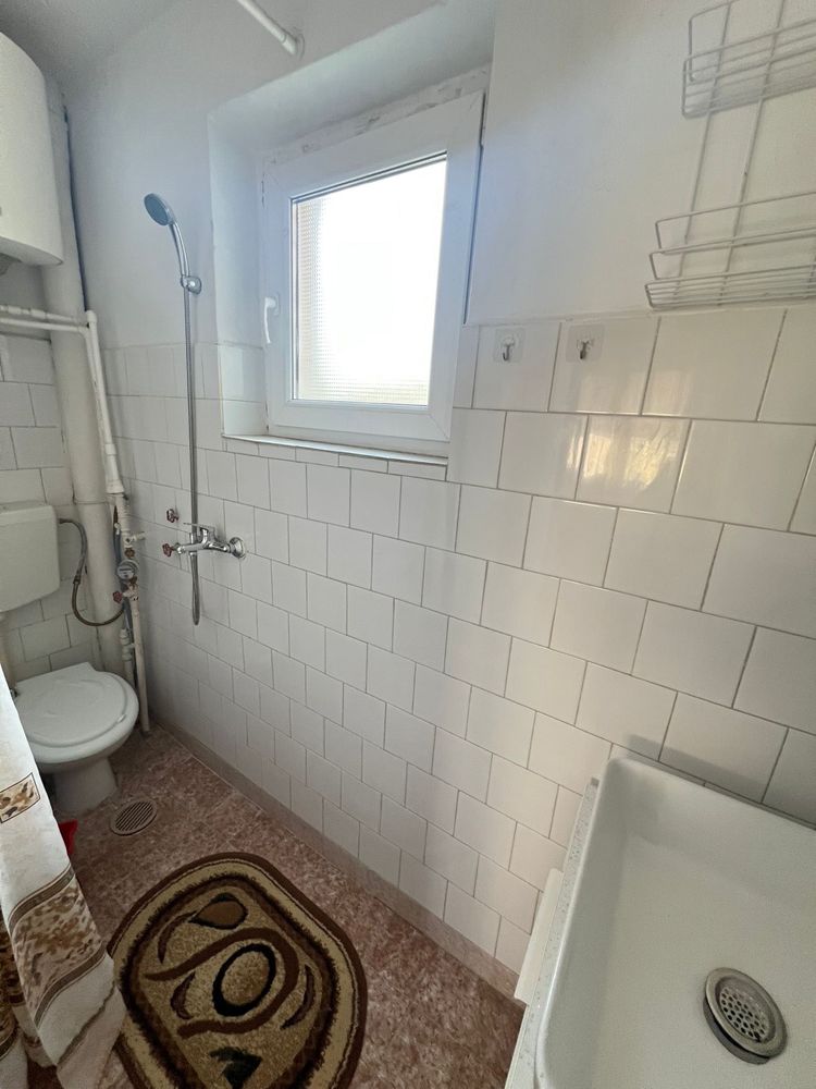 Vand apartament cu 2 camere