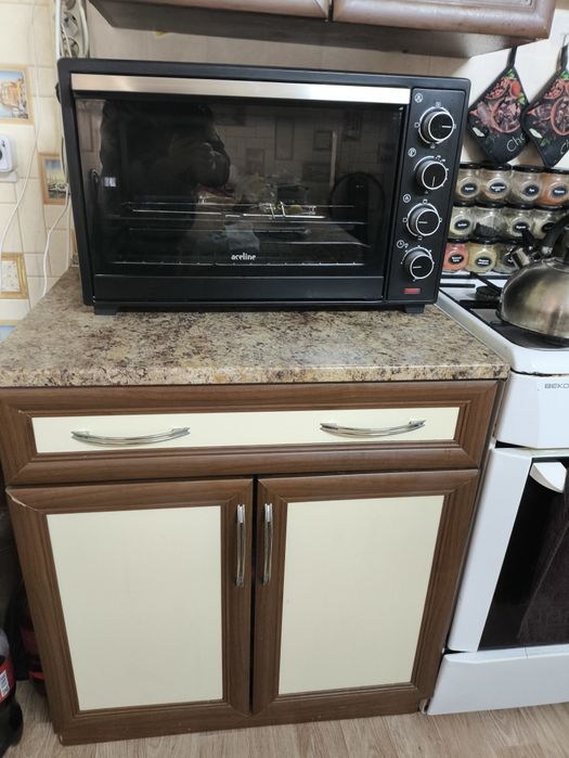 Духовка электрическая.