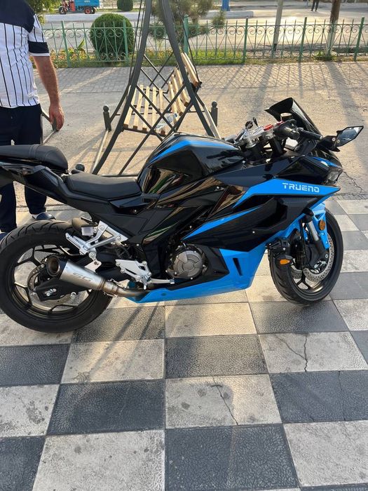 Moto sotiladi holati yangi narxini kelishamiz