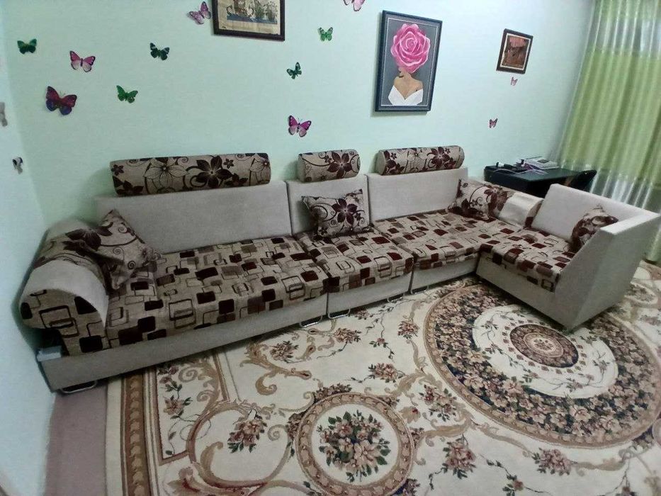Продается уголок и диван
