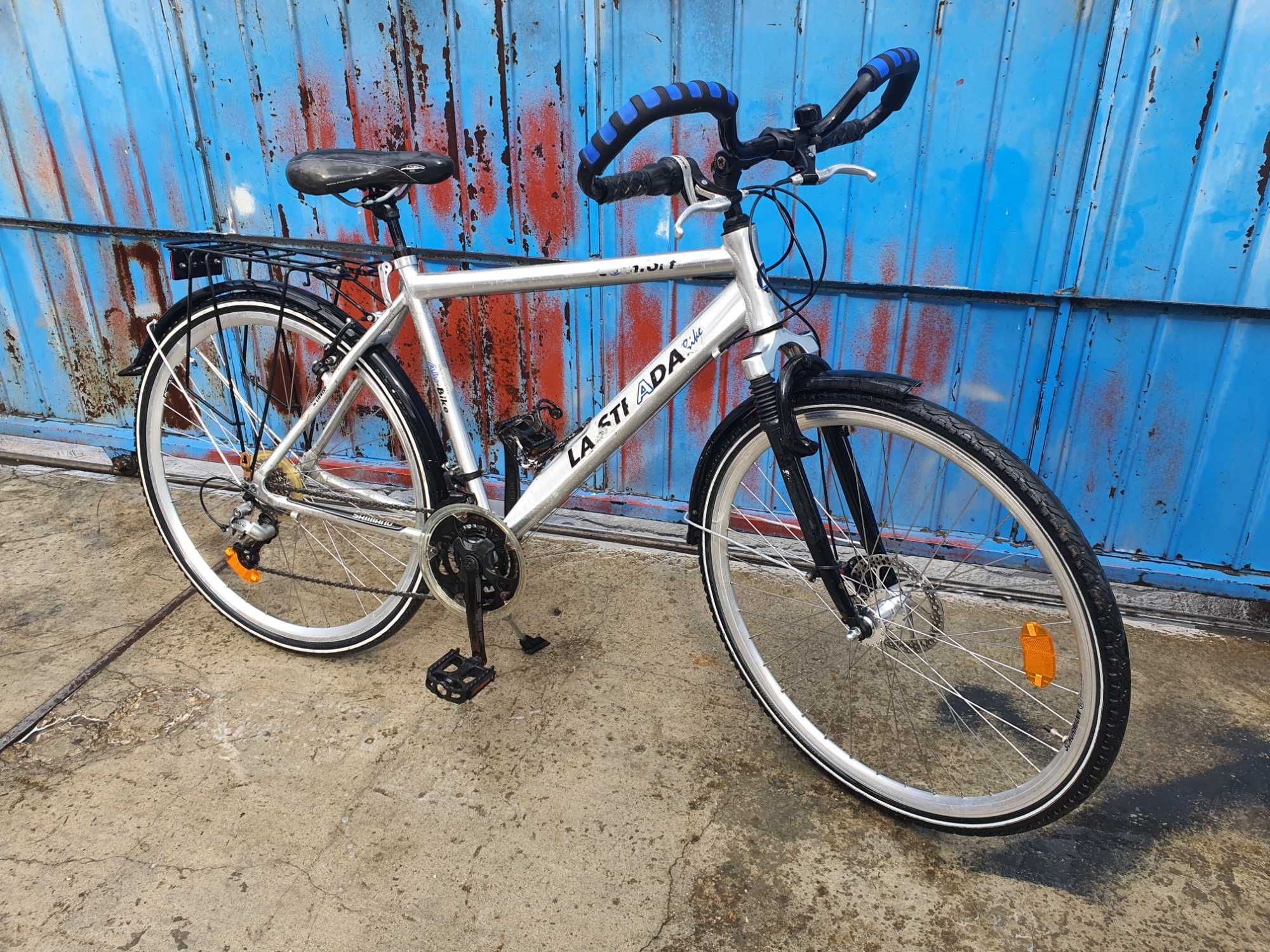 Bicicleta treaking La strada ,frana disc ,roti 28 inch