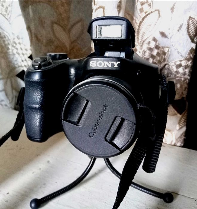 Цифровой фотоаппарат Sony cyber shot