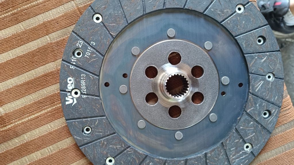 Комплект съединител Valeo 837304 VW/Audi/Seat/Skoda/Ford