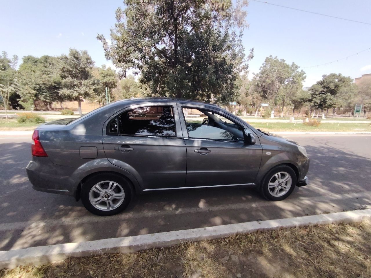 Suxoy arendaga beriladi Nexia 3