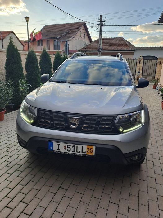 Autoturism  Dacia Dustet