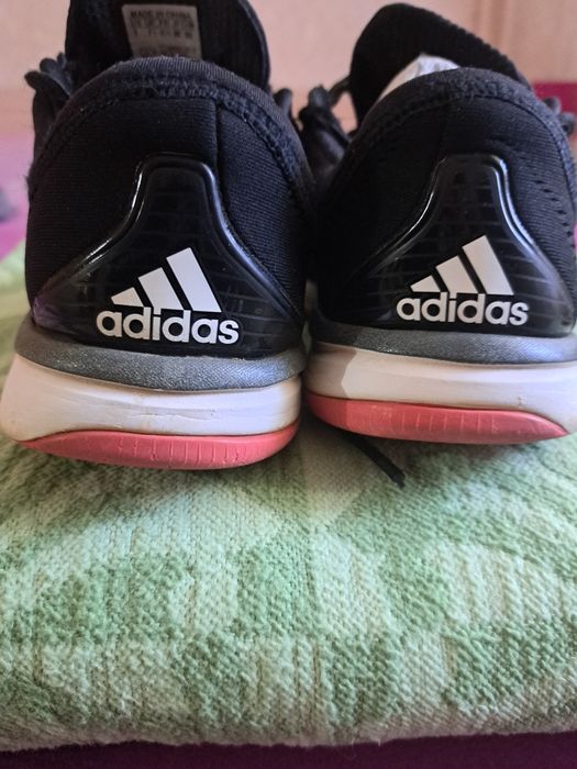 Маратонки Nike 38.5