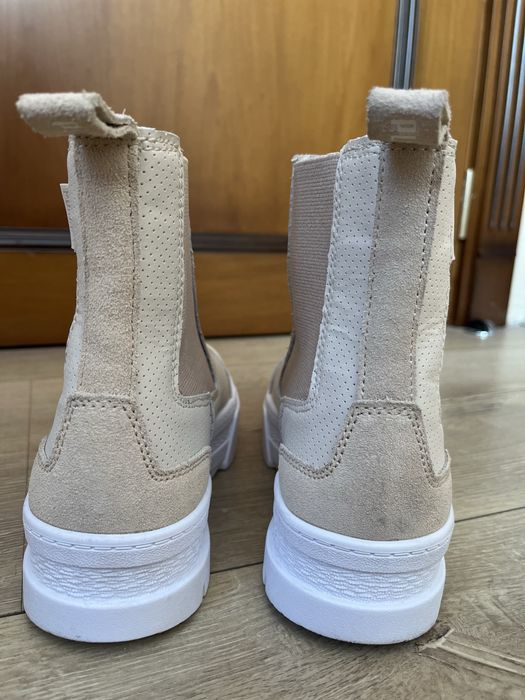 Vând ghete din piele pentru dama Puma marimea 38