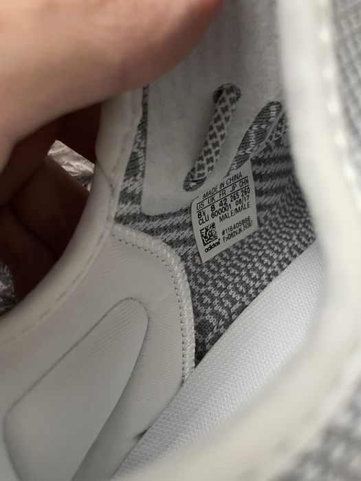 Yeezy Boost 350 albi 42 noi